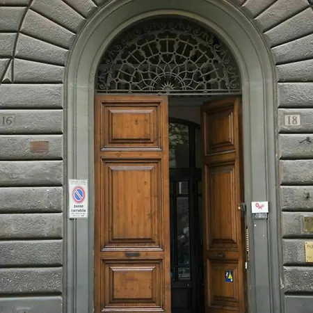 Colonna 18 Rome