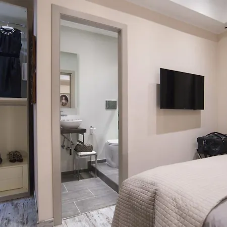 Colonna 18 By Ghor Apartman *