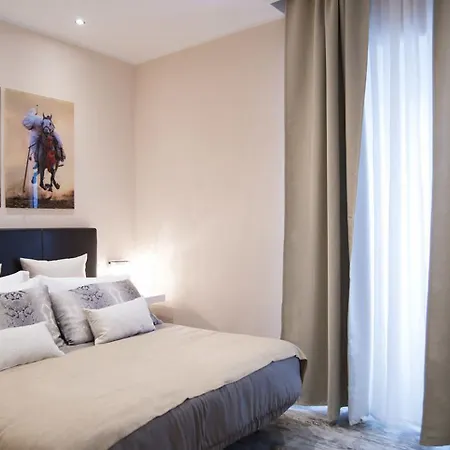 Colonna 18 By Ghor Apartman *