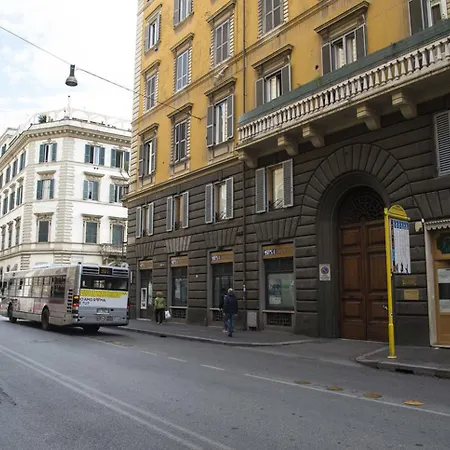 Guest house Colonna 18 4*