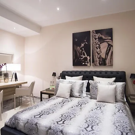Colonna 18 By Ghor Apartman *